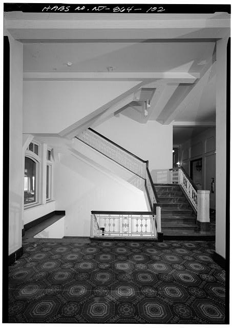 102. VIEW OF A LANDING ON THE MAIN STAIRCASE - Blenheim...