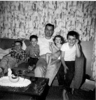 Walter McCracken family, Kentucky