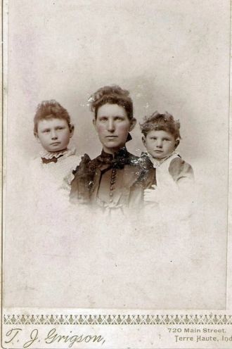 Elsie Brown & daughters