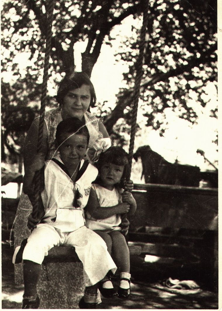 Helen, Carlos V and Shirley