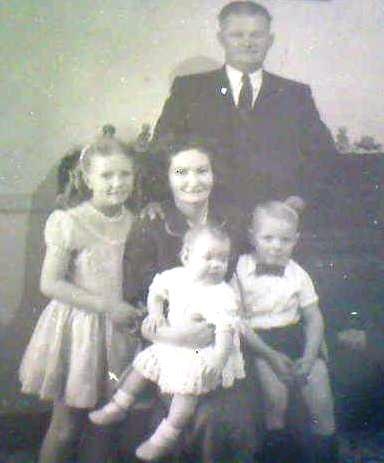 Antoinette Juliana (Van Moerkerken) Stoltz family, 1958