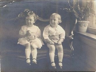 Huber Twins of Kankakee, Ill