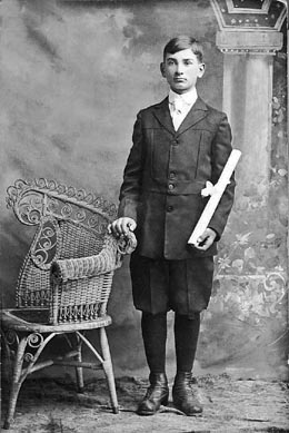 Bernhard King; Confirmation Photo 1917