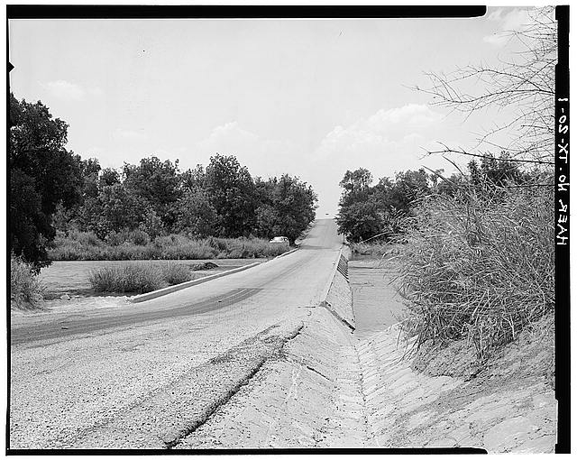 1. VIEW OF BRIDGE, LOOKING SOUTH FROM DITCH - Leaday...