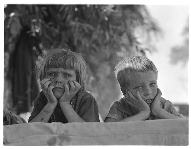 Children of Oklahoma drought refugee in migratory camp in...