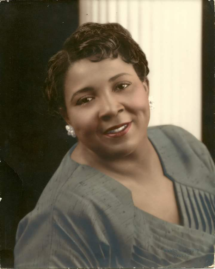 Mrs. Gisteen Anderson