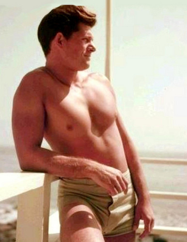 Dewey Martin