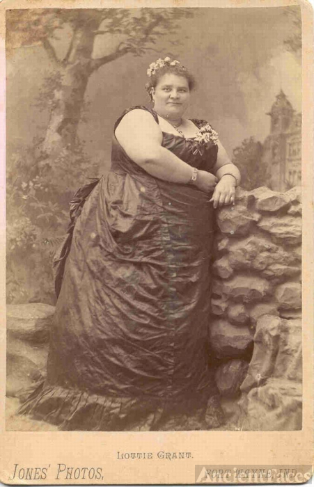Lottie Grant (Elizabeth Charlotte Stice)
