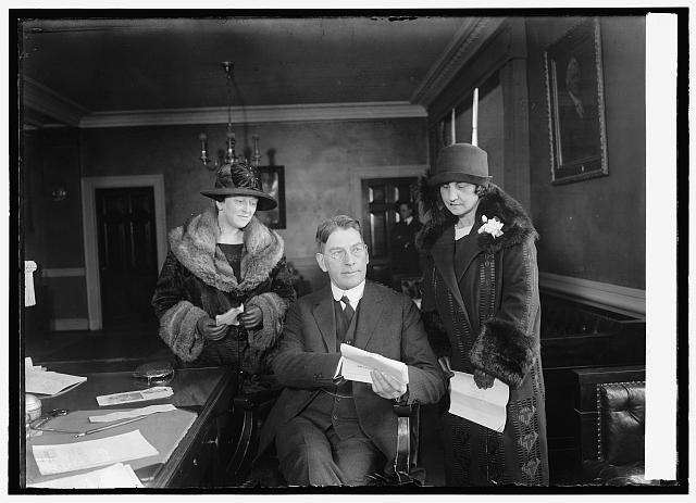 Maud Younger, Sec. Wilburn, Genevieve Allen, 11/28/24