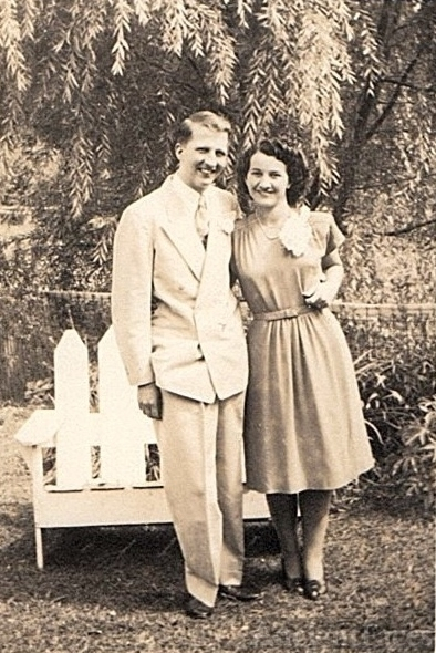 Herbert & Genevieve Mae (Ulmer) Young, 1946