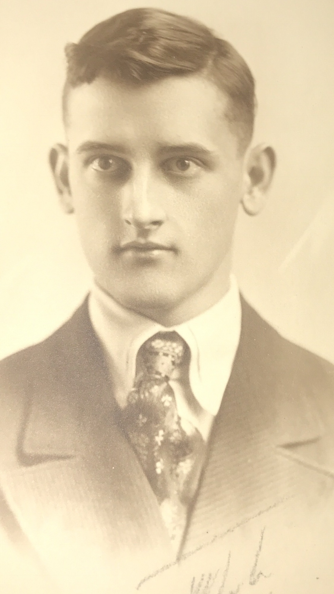 Paul R Hennacy
