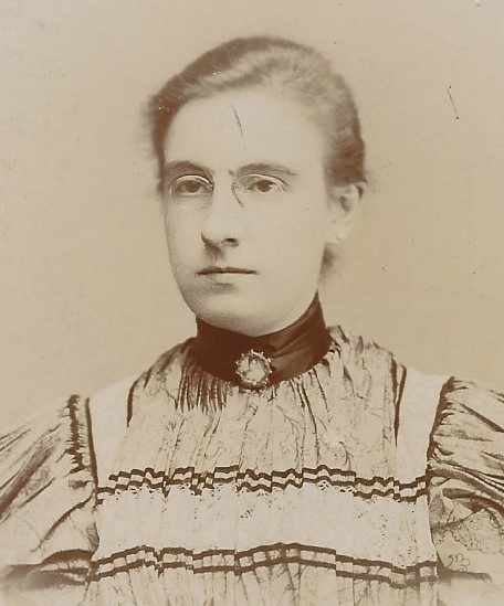 Marion Kolley, 1890