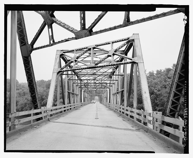 PLANAR VIEW OF WEST PORTAL OF TRUSS 2, FACING EAST -...