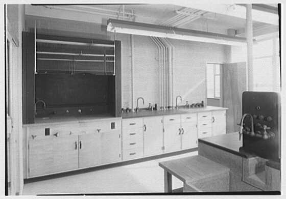 Bellevue Hospital. Model laboratory II