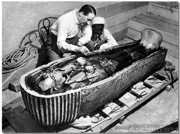 Tutankhamun's tomb discovery - Howard Carter