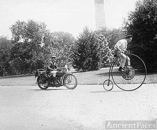 Velocipede and motorcycle