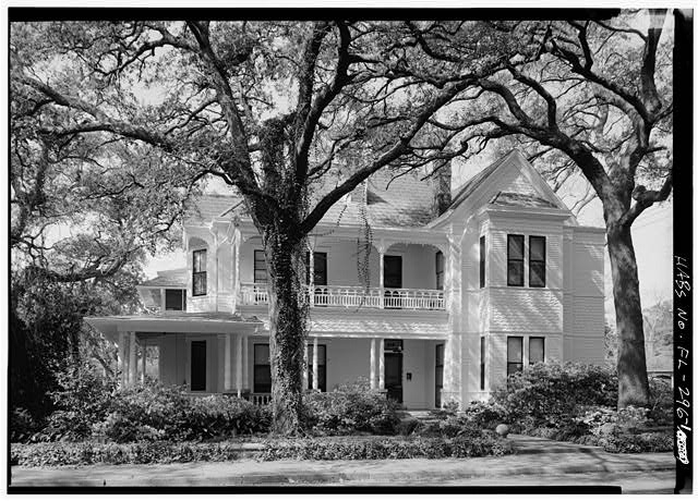 1. VIEW OF EAST (FRONT) FACADE - Merritt-Rule House, 619...
