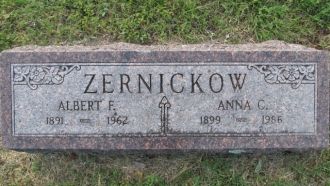 Anna (Baresel) and Albert Zernickow gravesite