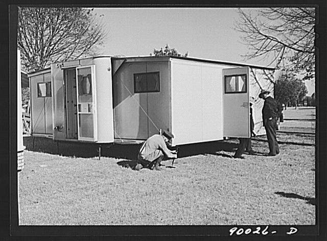Palace mobile home. Expansion trailer for emergency...