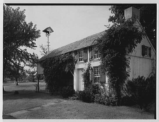 Mr. and Mrs. Eldredge Snyder, Carding Mill Farm,...