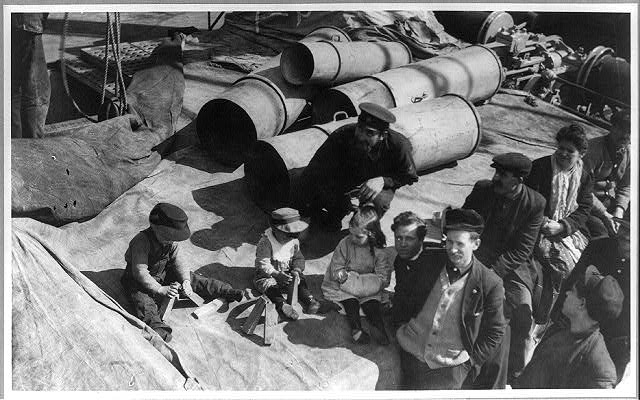 [Steerage children at play on FREIDRICH DER GROSSE]