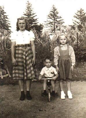 Ellen, Thomas, & Wilma Olson, 1941