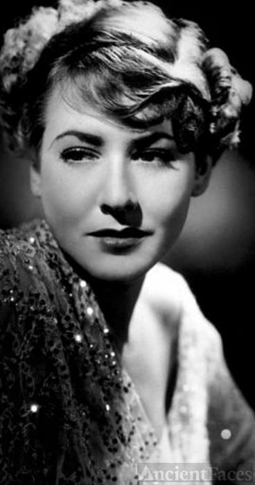 Mae V Clarke