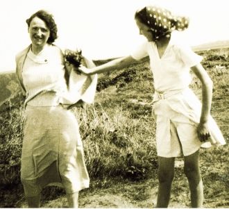 Dorothy Isaac and Josephine Holloway