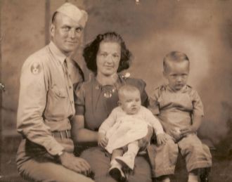 Vandevere Crew Family, Iowa 1945