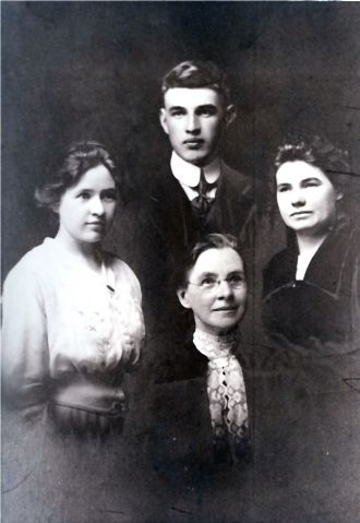 Alice (Rowe), Irene, Frederick, & Lilly Jobe, IL