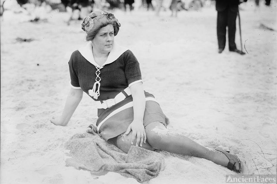 retro beach attire