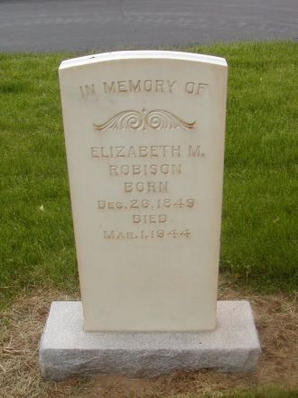 Gravestone of Elizabeth M Robison