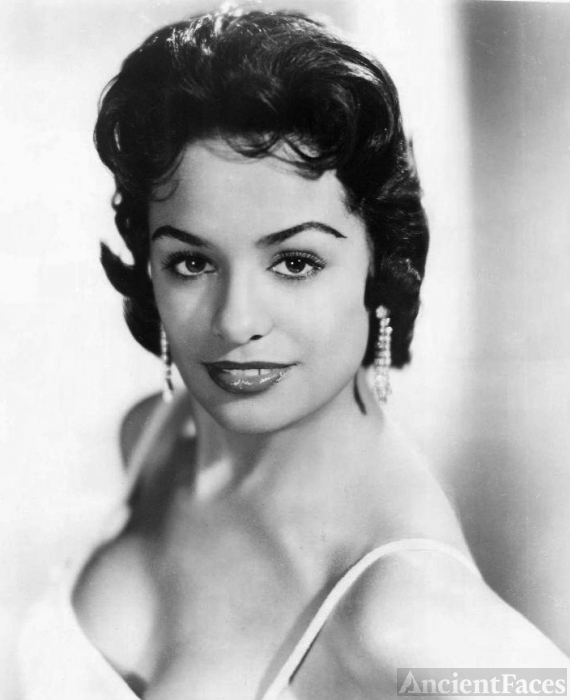 Barbara Mcnair