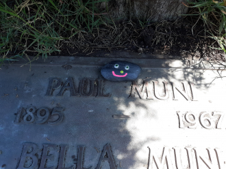 Paul Muni's gravesite
