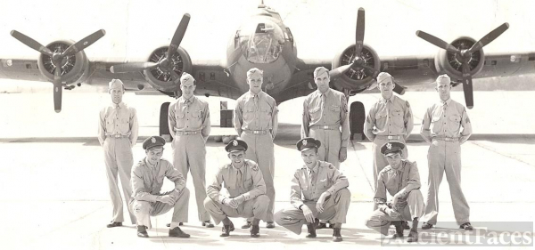 Unknown 8th Air Force Crew Photo