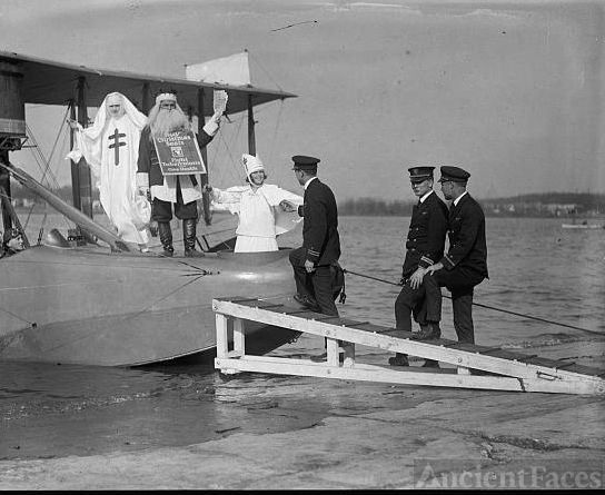 Santa Claus at Bolling field, 12/1/23