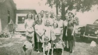 Glen & Ida Darling Family, OH, 1945
