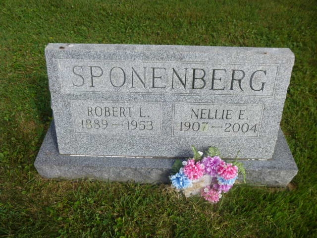 Robert & Nellie Sponenberg gravesite