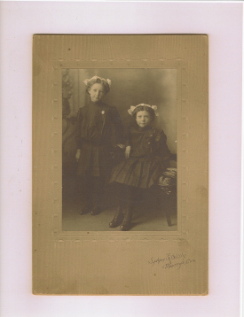 Are They Sarah and Clara Murray, Daughters of James Ellison Murray and Elizabeth Melissa (Carl)?