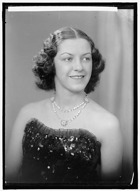 HENDERSON, ADRIANNE, MISS. PORTRAIT