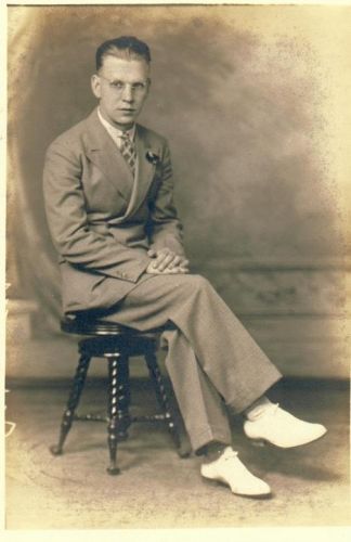 Carlton "Pete" Dewitt Lowing