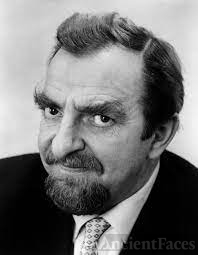 Hugh Griffith - Movie Star.