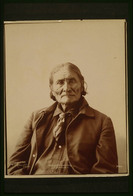 Geronimo - (Guiyatle) - Apache