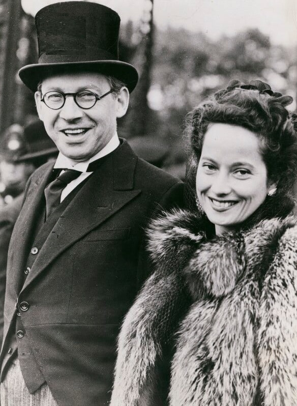 Alexander Korda with Merle Oberon.
