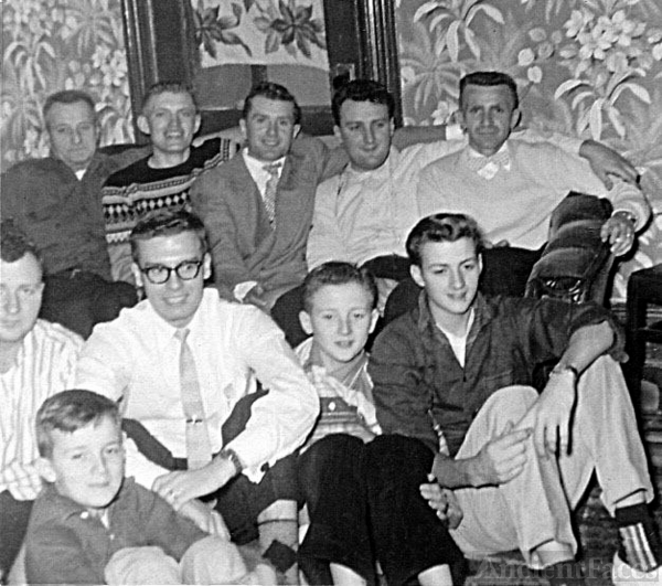Wolner Family with son in laws
