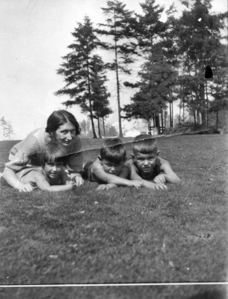 Rouse Woman and Children