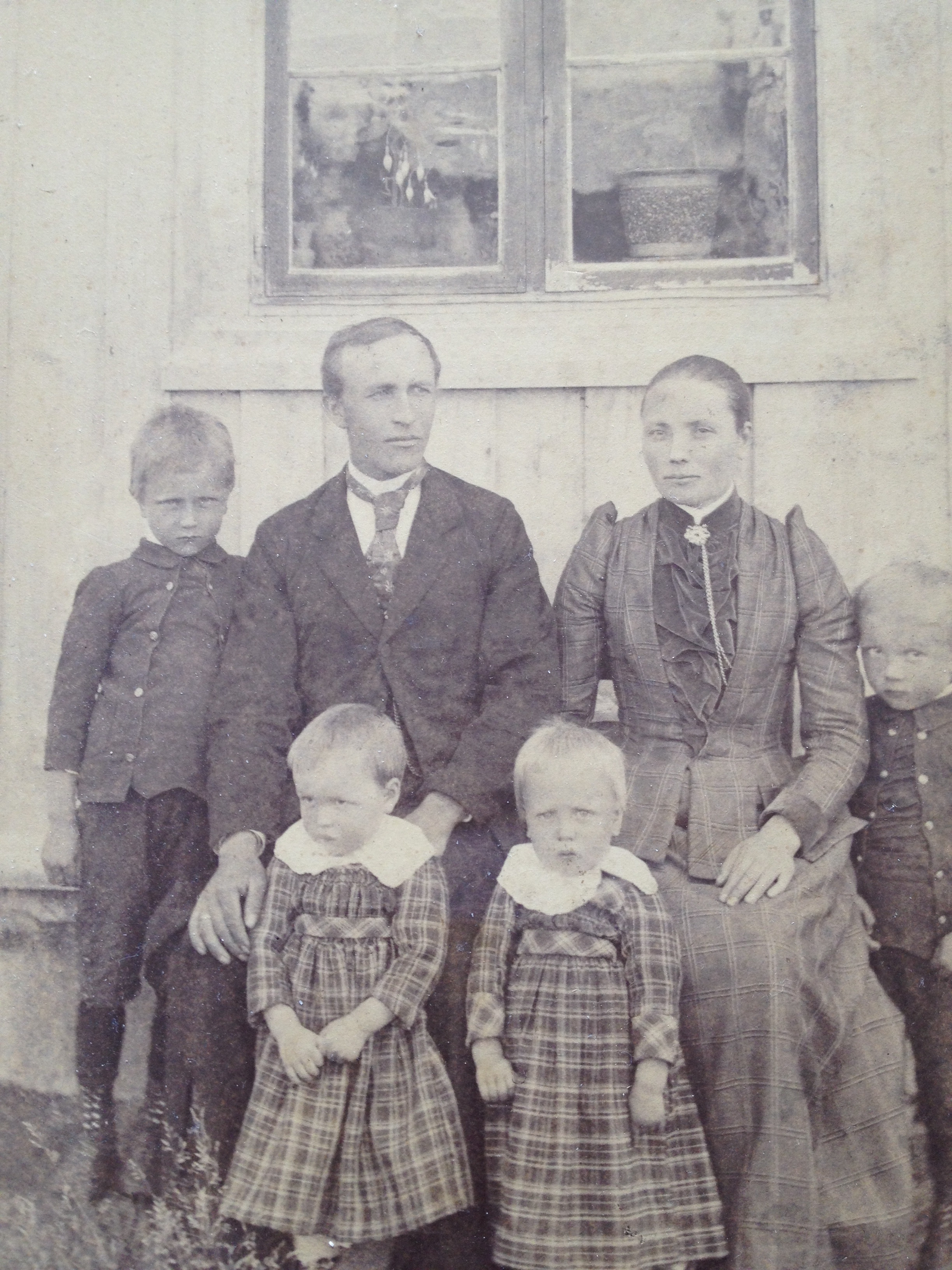 Karen (Risberget) Ourom family c1890