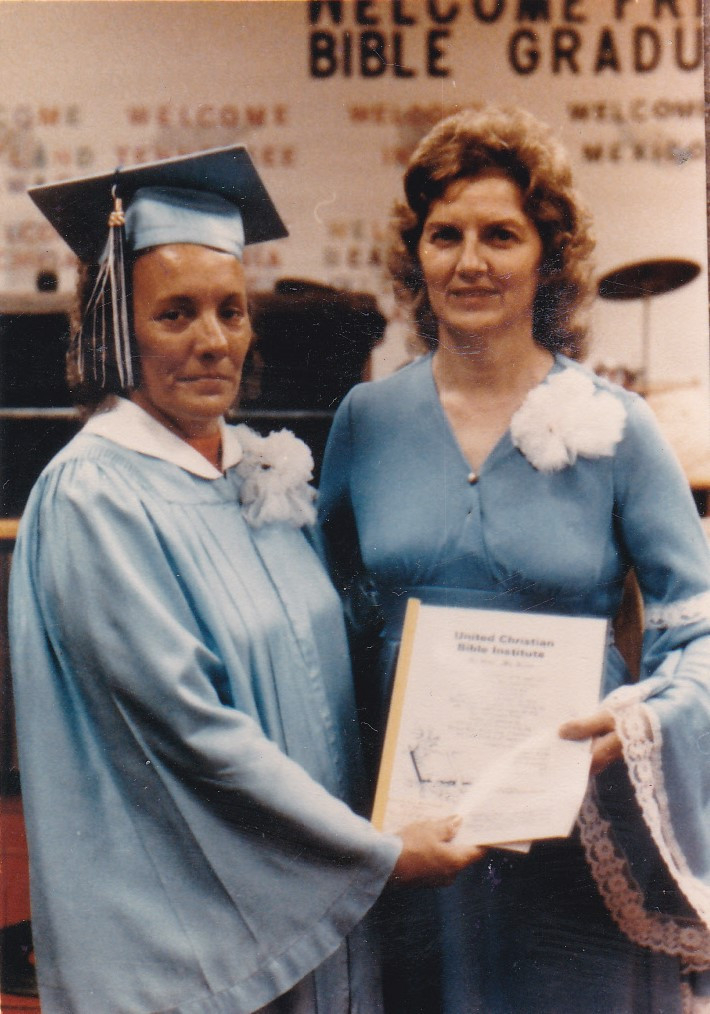 Yuvonne Sybia Barngrover Hicks