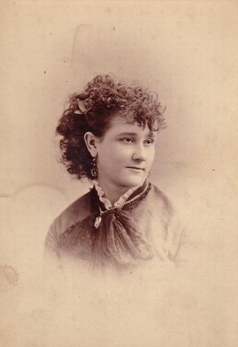 Elizabeth "Lizzie" Fowler