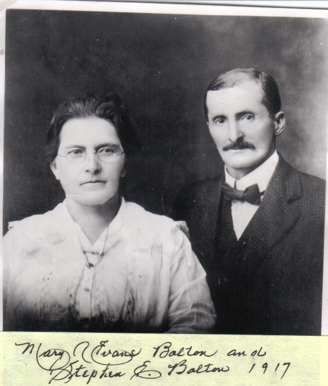 Older couple Stephen & MaryAnn E. Bolton 